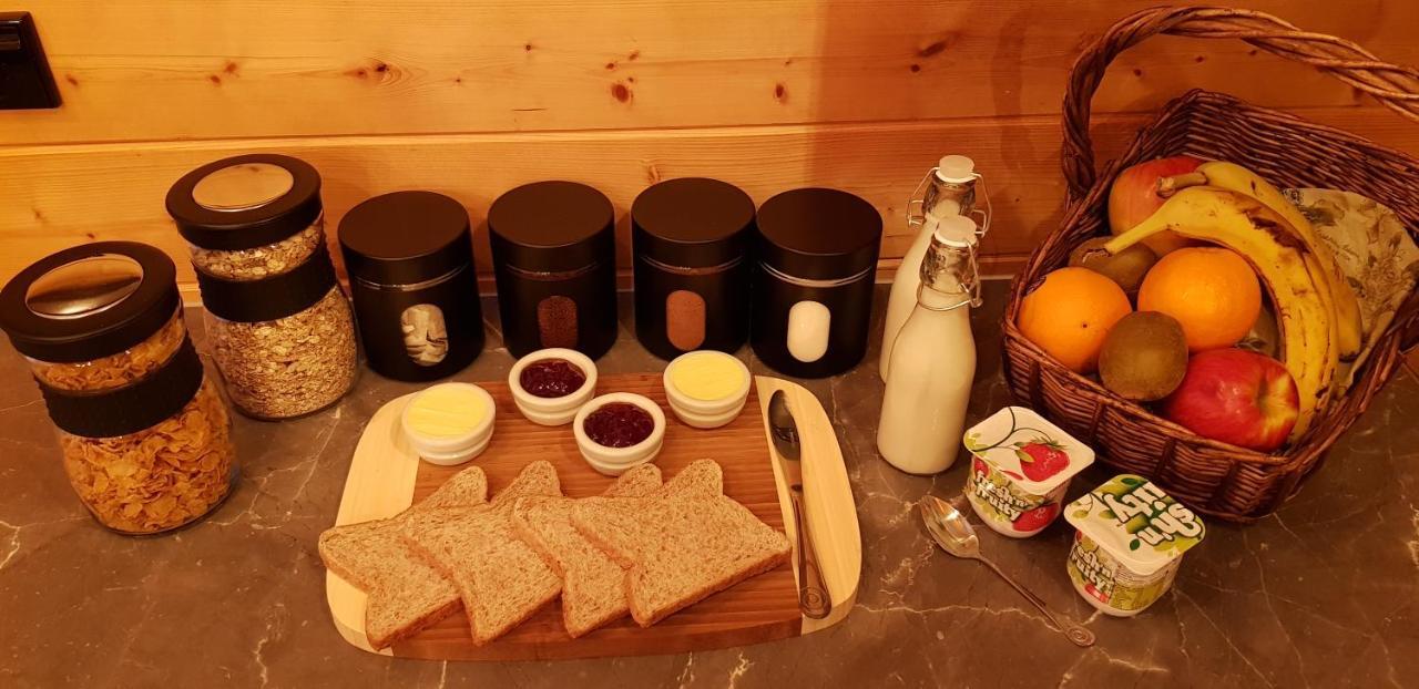 Cosy Cabin In The Paddocks - Breakfast Included Franz Josef Buitenkant foto